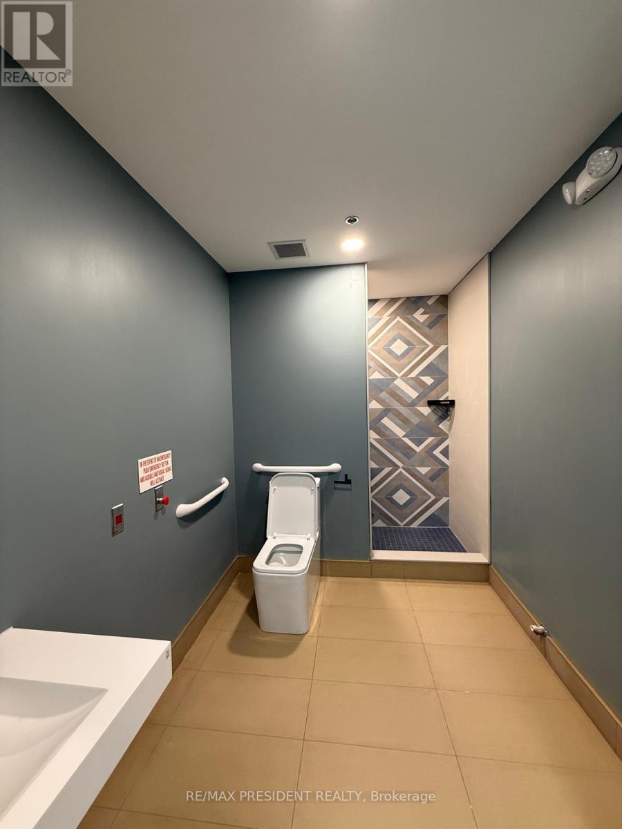 B103 - 1943 Ironoak Way, Oakville, Ontario L6H 3V7 - Photo 15 - W12556022