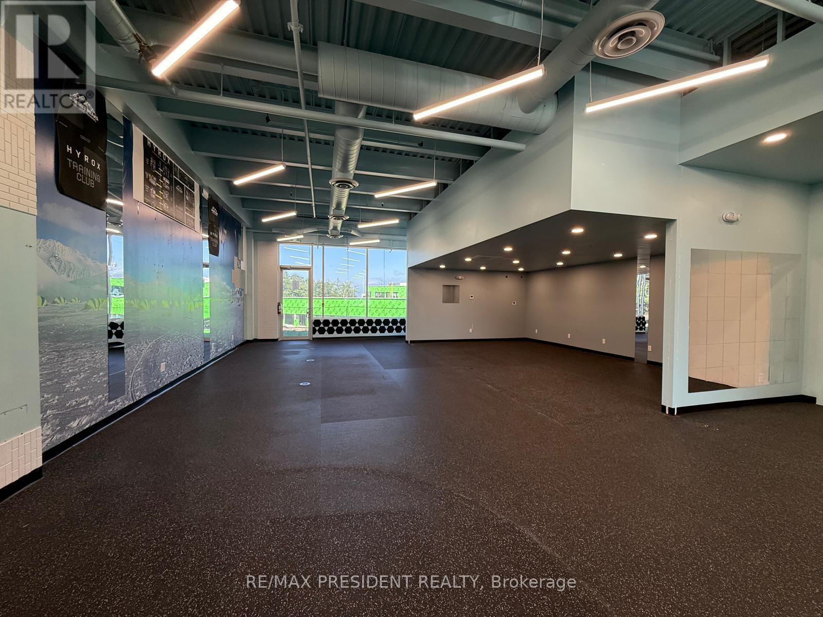 B103 - 1943 Ironoak Way, Oakville, Ontario L6H 3V7 - Photo 4 - W12556022