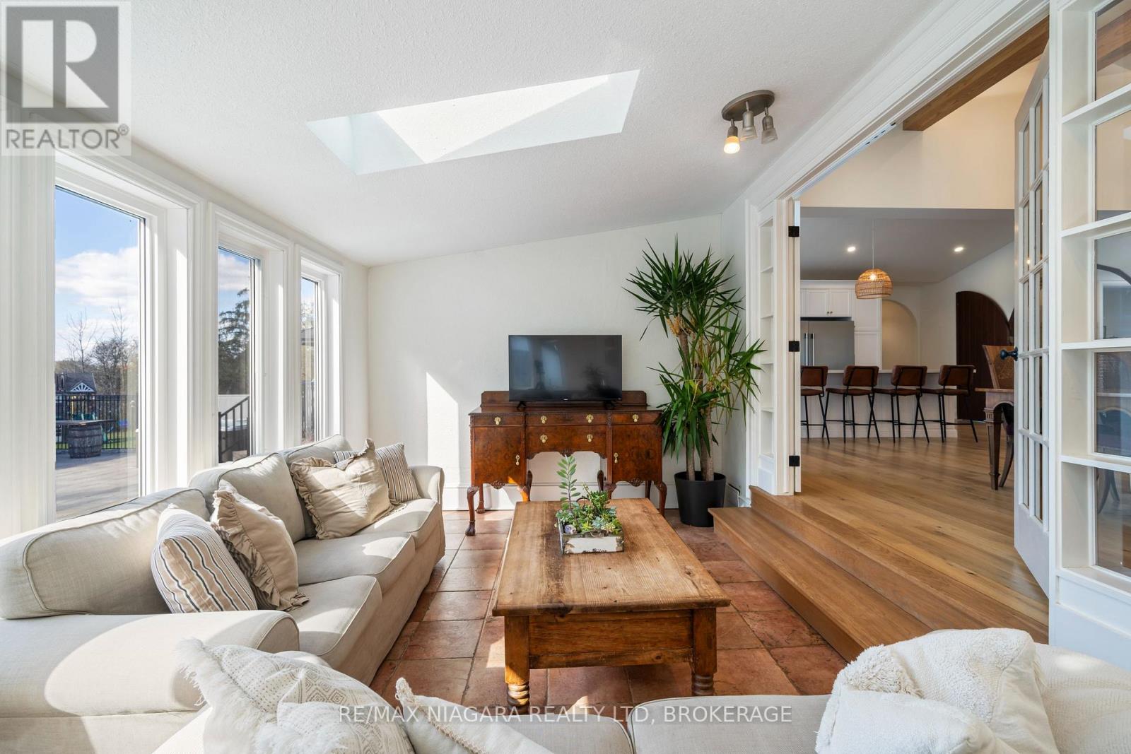 340 Roland Road, Pelham, Ontario  L0S 1M0 - Photo 21 - X12548938