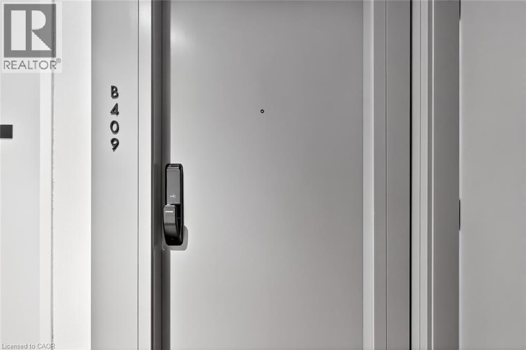 3071 Trafalgar Road Unit# 409, Oakville, Ontario  L6H 8C6 - Photo 5 - 40789077