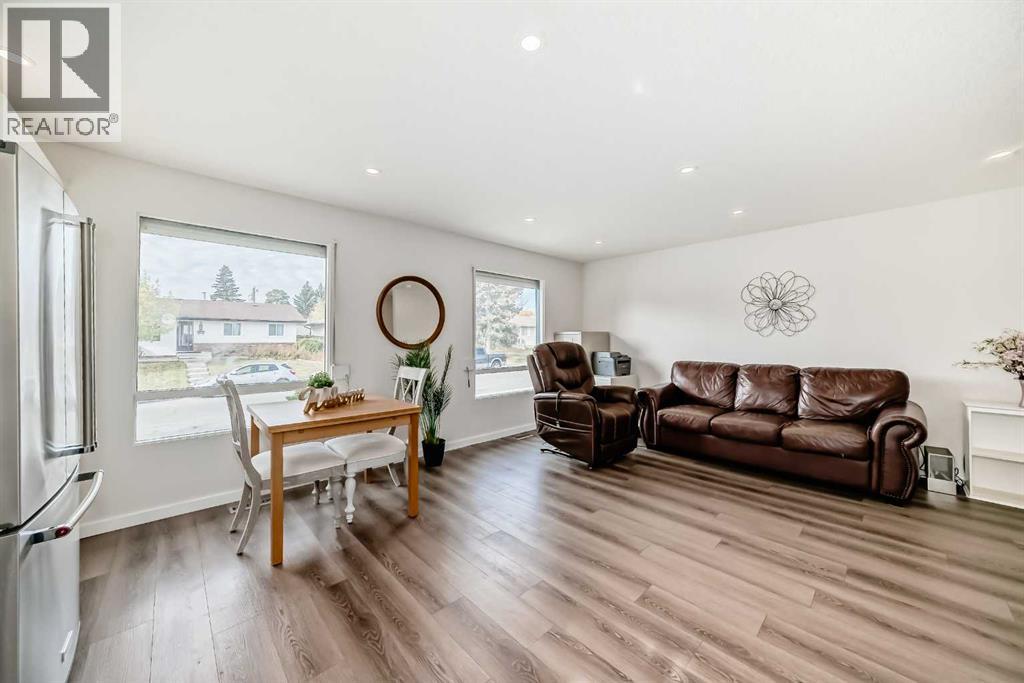 48 Mardale Crescent Ne, Calgary, Alberta  T2A 3V5 - Photo 9 - A2260952