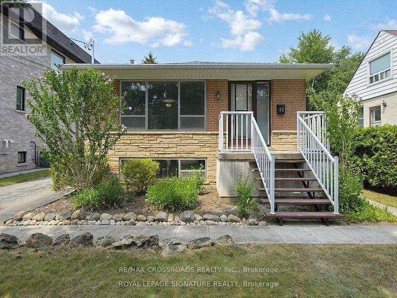 82 NORTHWOOD DRIVE, Toronto, Ontario