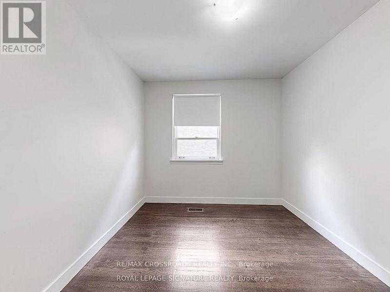 82 Northwood Drive, Toronto, Ontario  M2M 2K1 - Photo 17 - C12557228