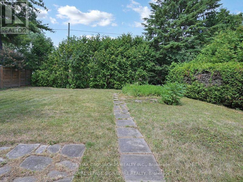 82 Northwood Drive, Toronto, Ontario  M2M 2K1 - Photo 21 - C12557228