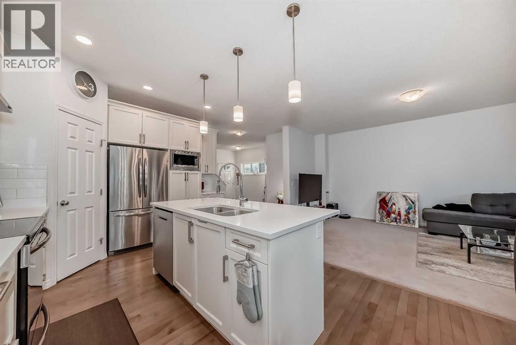 284 Paint Horse Drive, Cochrane, Alberta  T4C 2M3 - Photo 6 - A2252503