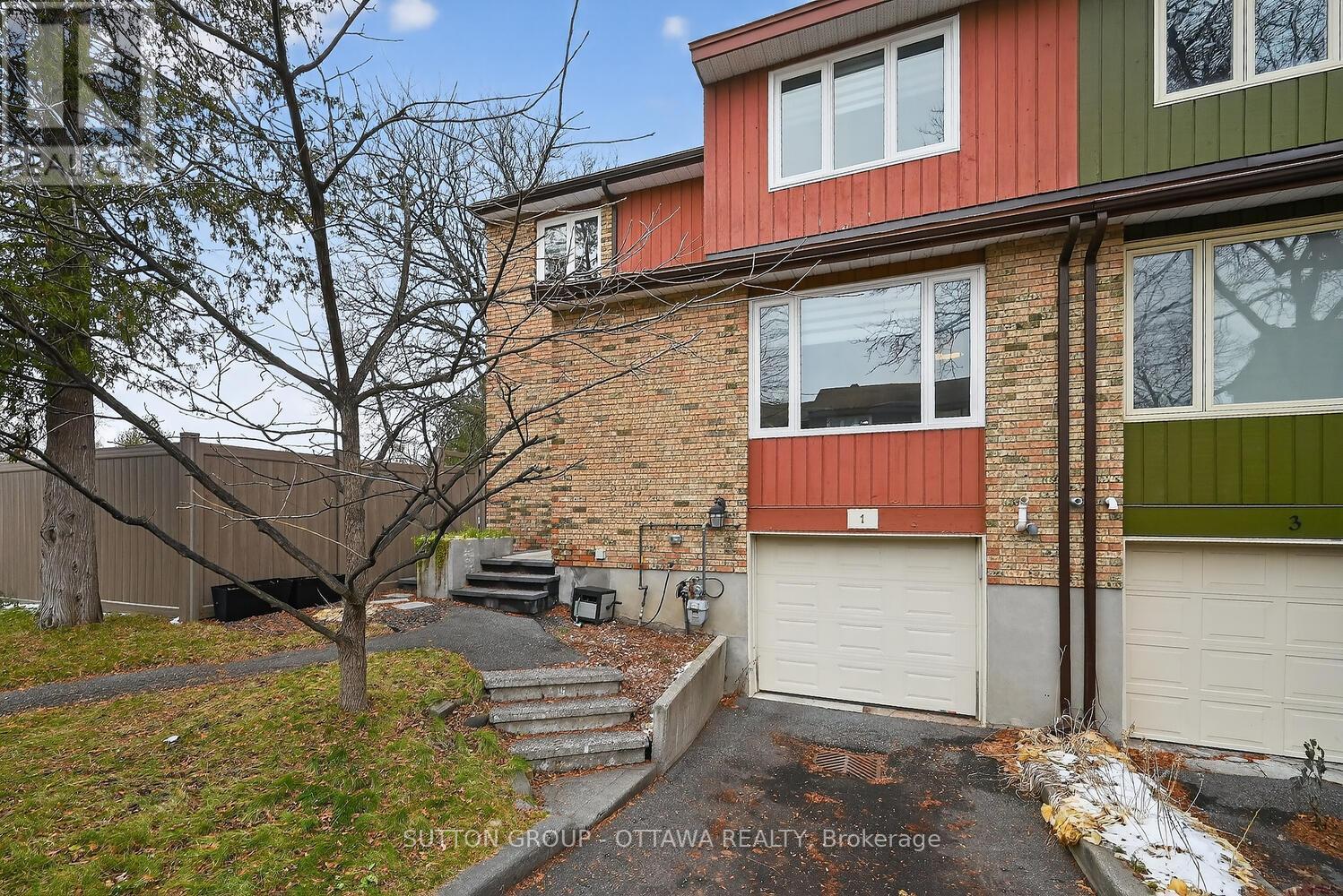 1 Bayside Private, Ottawa, Ontario K1V 9R3 - Photo 2 - X12557260