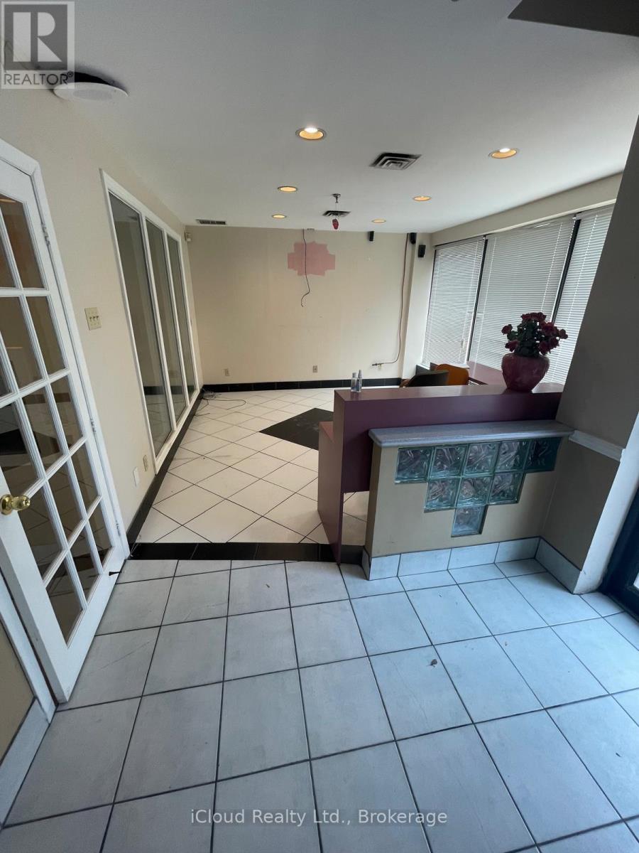 47 - 19 Kenview Boulevard, Brampton, Ontario  L6T 5G6 - Photo 3 - W12557212