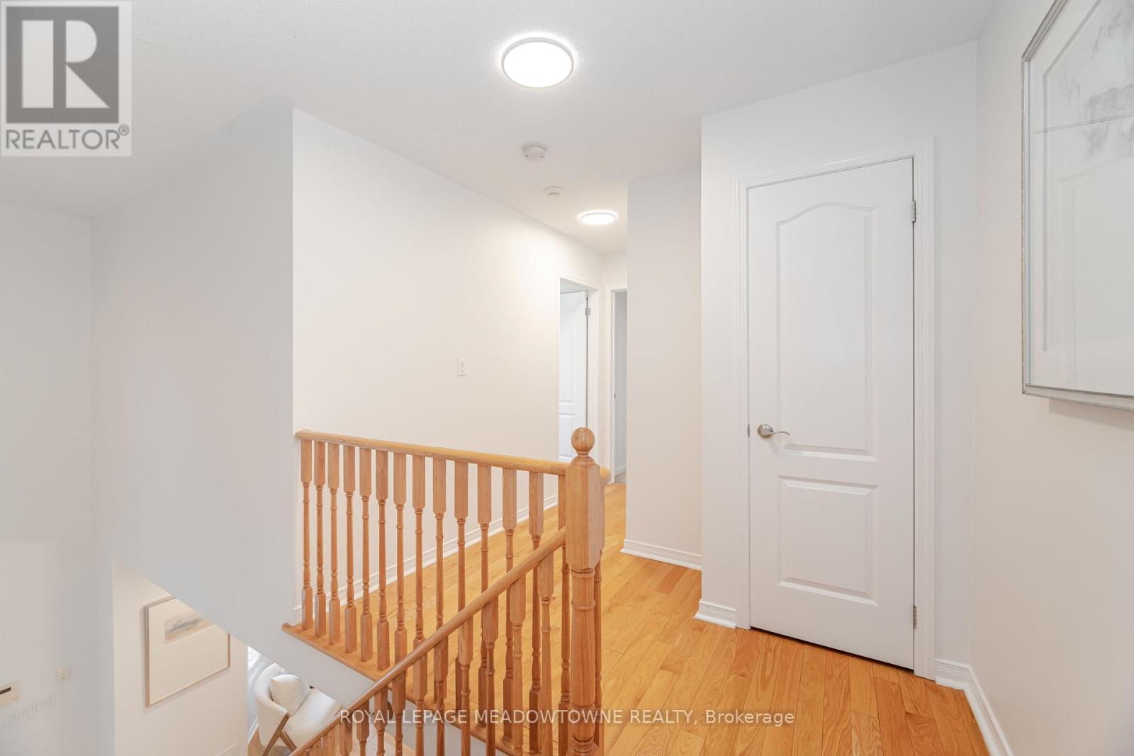 1137 Meadowgrove Court, Mississauga, Ontario L5W 1J1 - Photo 24 - W12557220