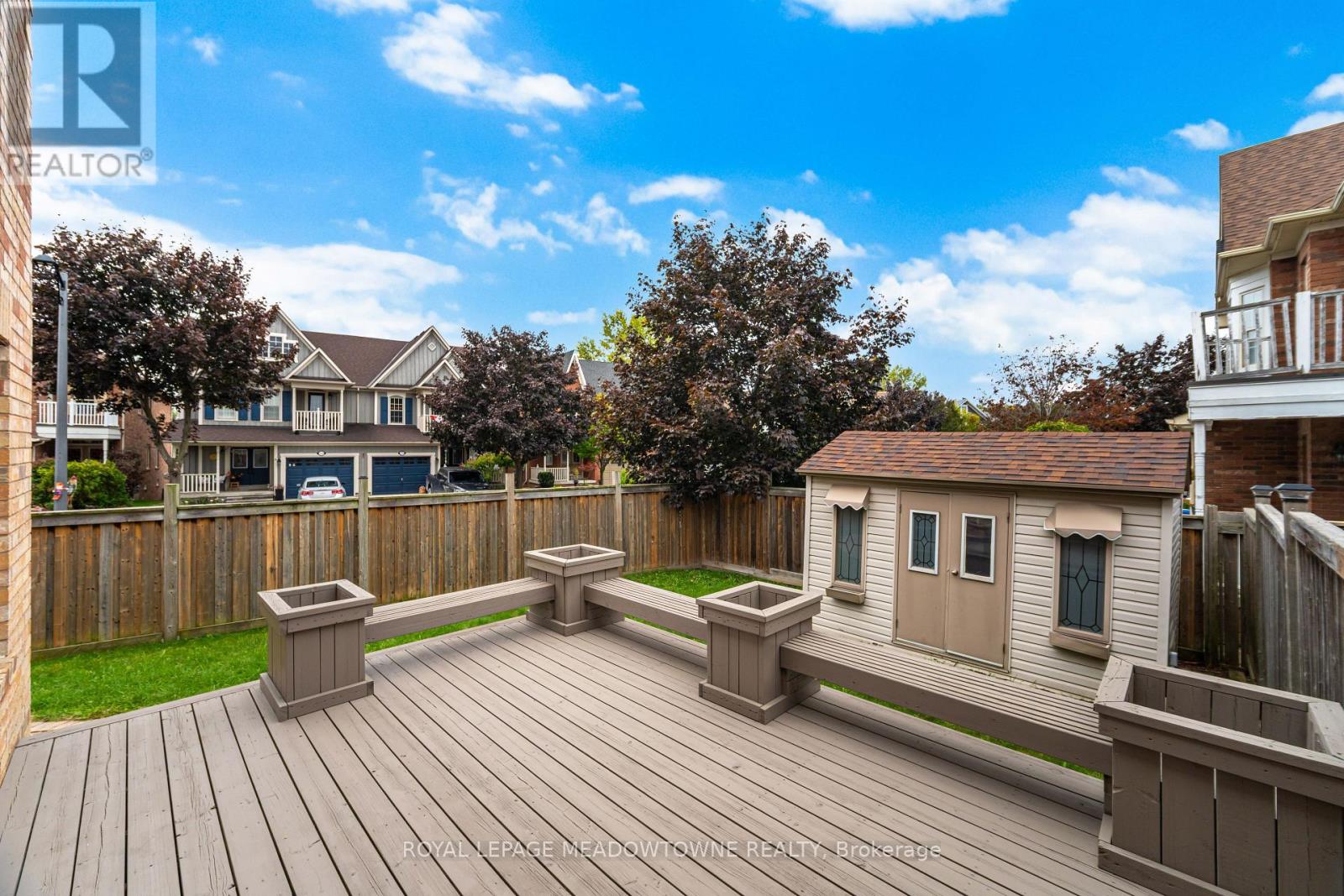 1137 Meadowgrove Court, Mississauga, Ontario L5W 1J1 - Photo 41 - W12557220