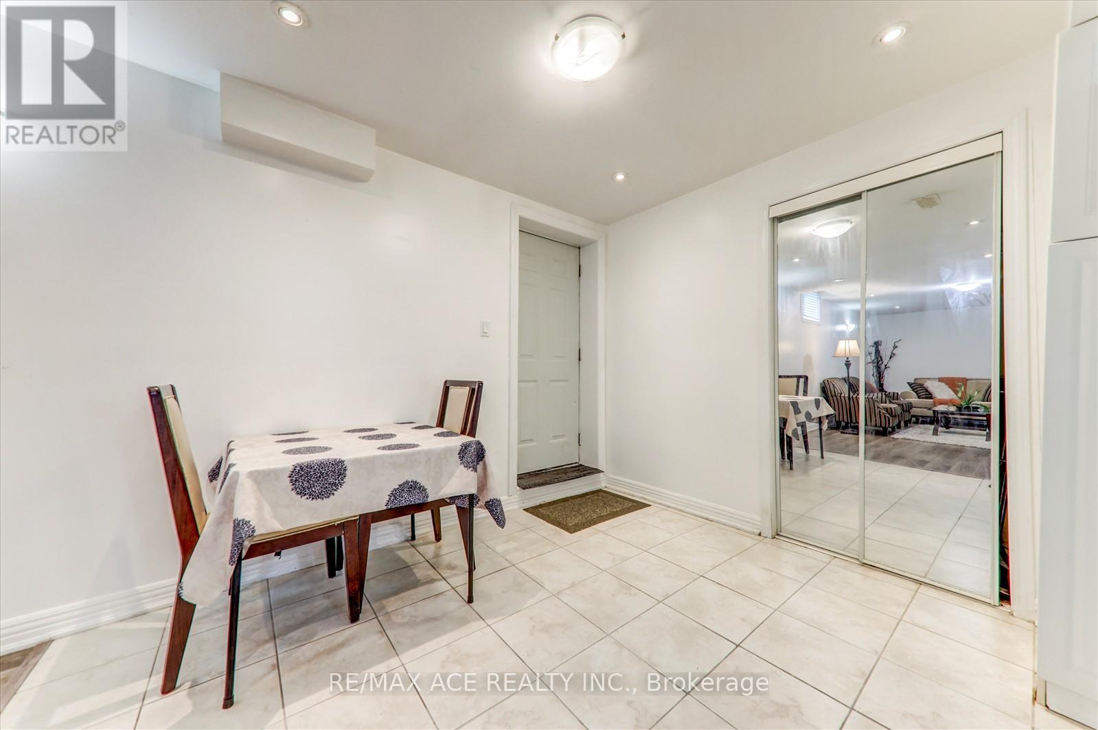 46 Purebrook Crescent, Brampton, Ontario  L6P 2P5 - Photo 37 - W12557224