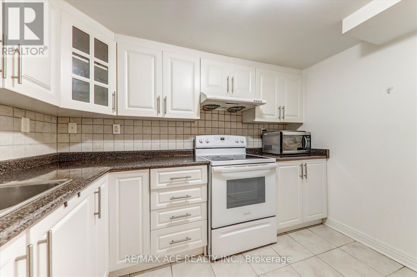 46 Purebrook Crescent, Brampton, Ontario  L6P 2P5 - Photo 40 - W12557224