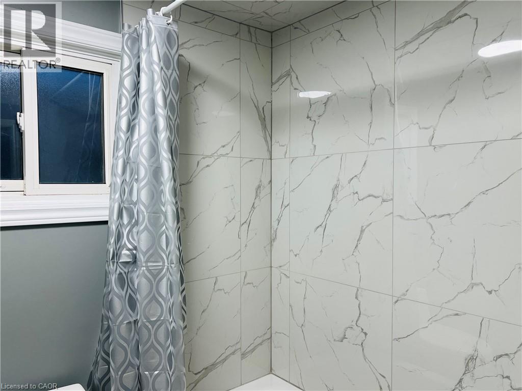 63 Old Carriage Drive, Kitchener, Ontario N2P 1H5 - Photo 12 - 40788586