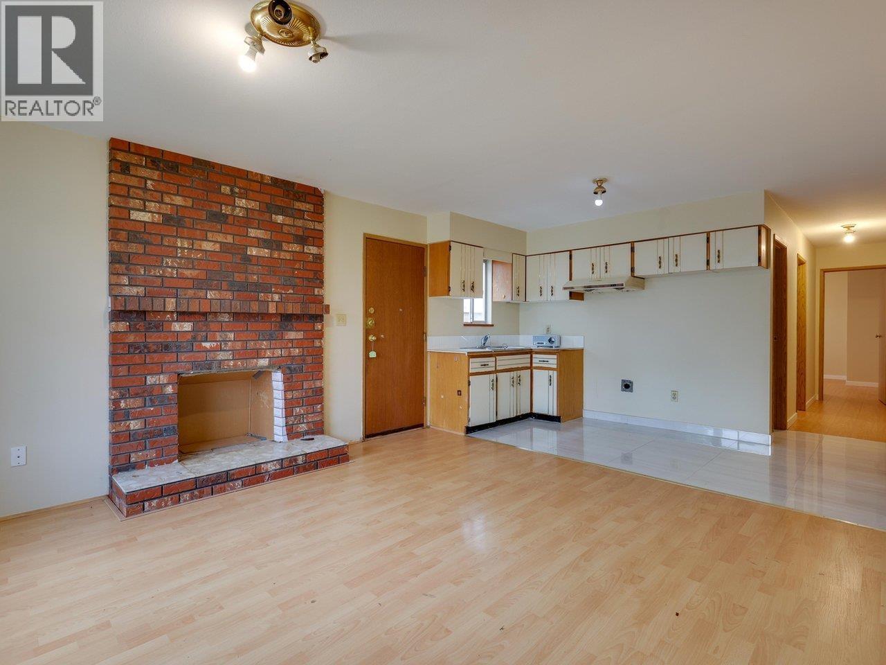 311 E 38th Avenue, Vancouver, British Columbia  V5W 1H5 - Photo 2 - R3067929