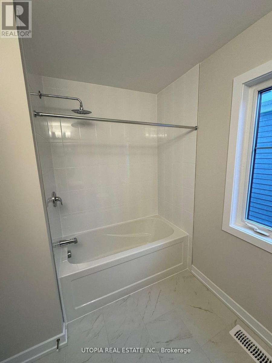 112 Hackamore Crescent, Ottawa, Ontario  K0A 2Z0 - Photo 12 - X12557226