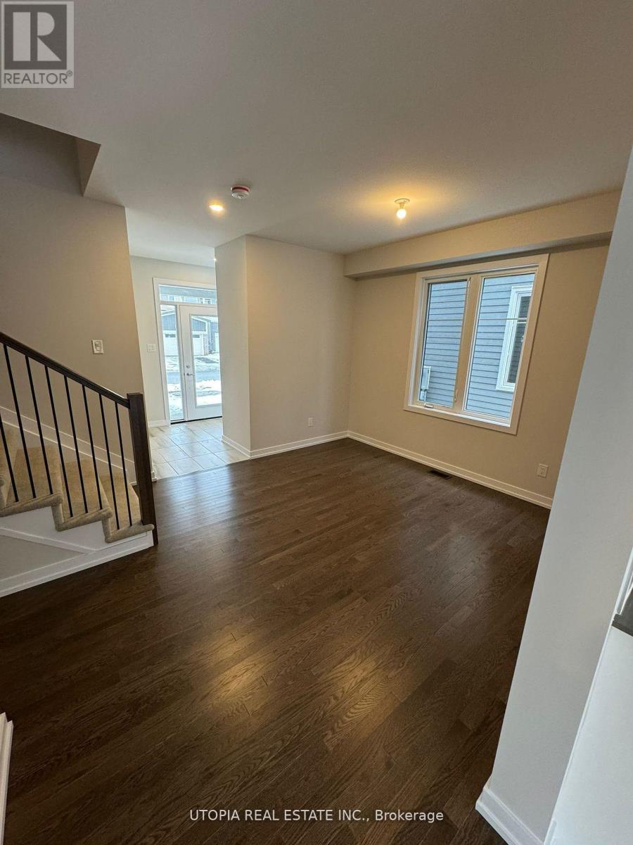 112 Hackamore Crescent, Ottawa, Ontario  K0A 2Z0 - Photo 4 - X12557226