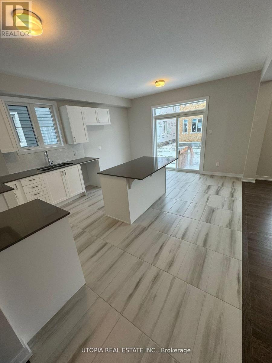 112 Hackamore Crescent, Ottawa, Ontario  K0A 2Z0 - Photo 8 - X12557226