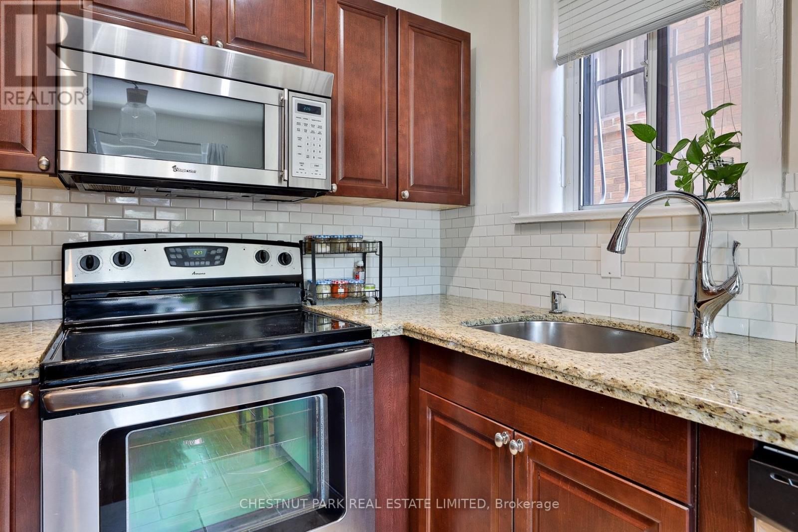 5 - 1648 Bathurst Street, Toronto, Ontario  M5P 3J7 - Photo 16 - C12557252