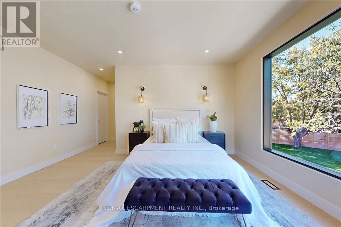 28 Dunsmore Gardens, Toronto, Ontario  M3H 3M2 - Photo 20 - C12557240