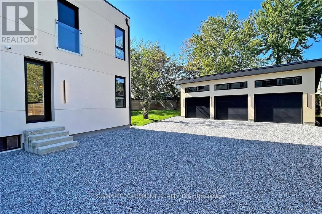 28 Dunsmore Gardens, Toronto, Ontario  M3H 3M2 - Photo 44 - C12557240