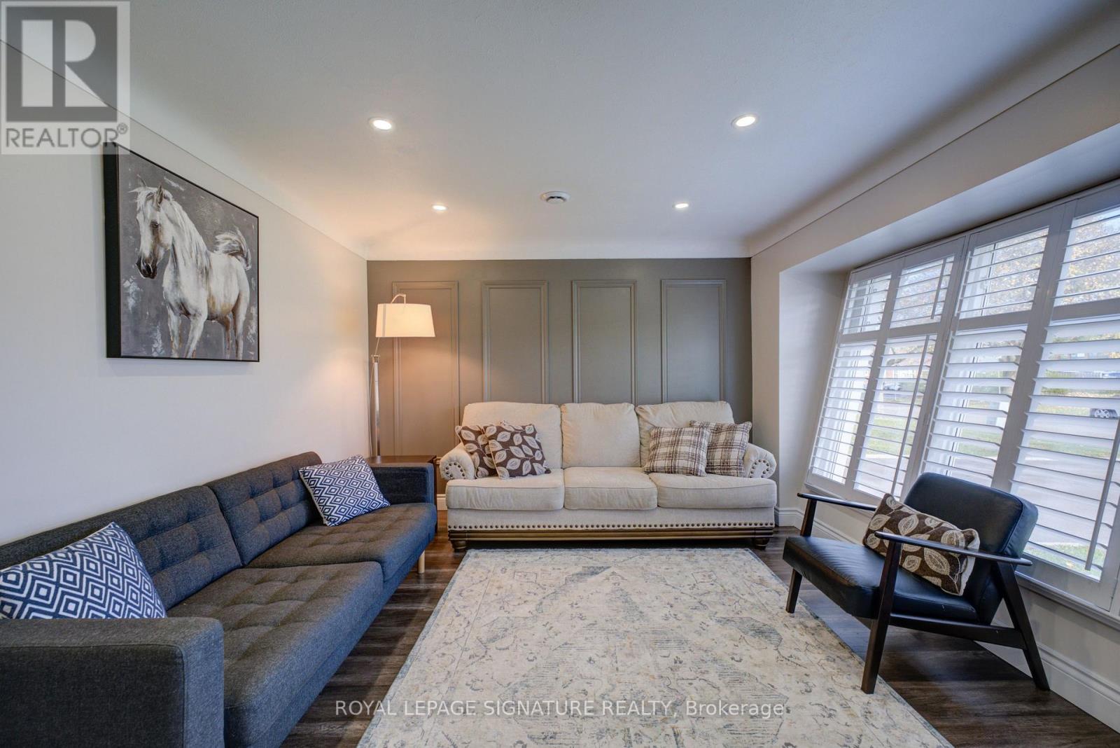 98 Jacobson Avenue W, St. Catharines, Ontario L2T 3A3 - Photo 5 - X12548452