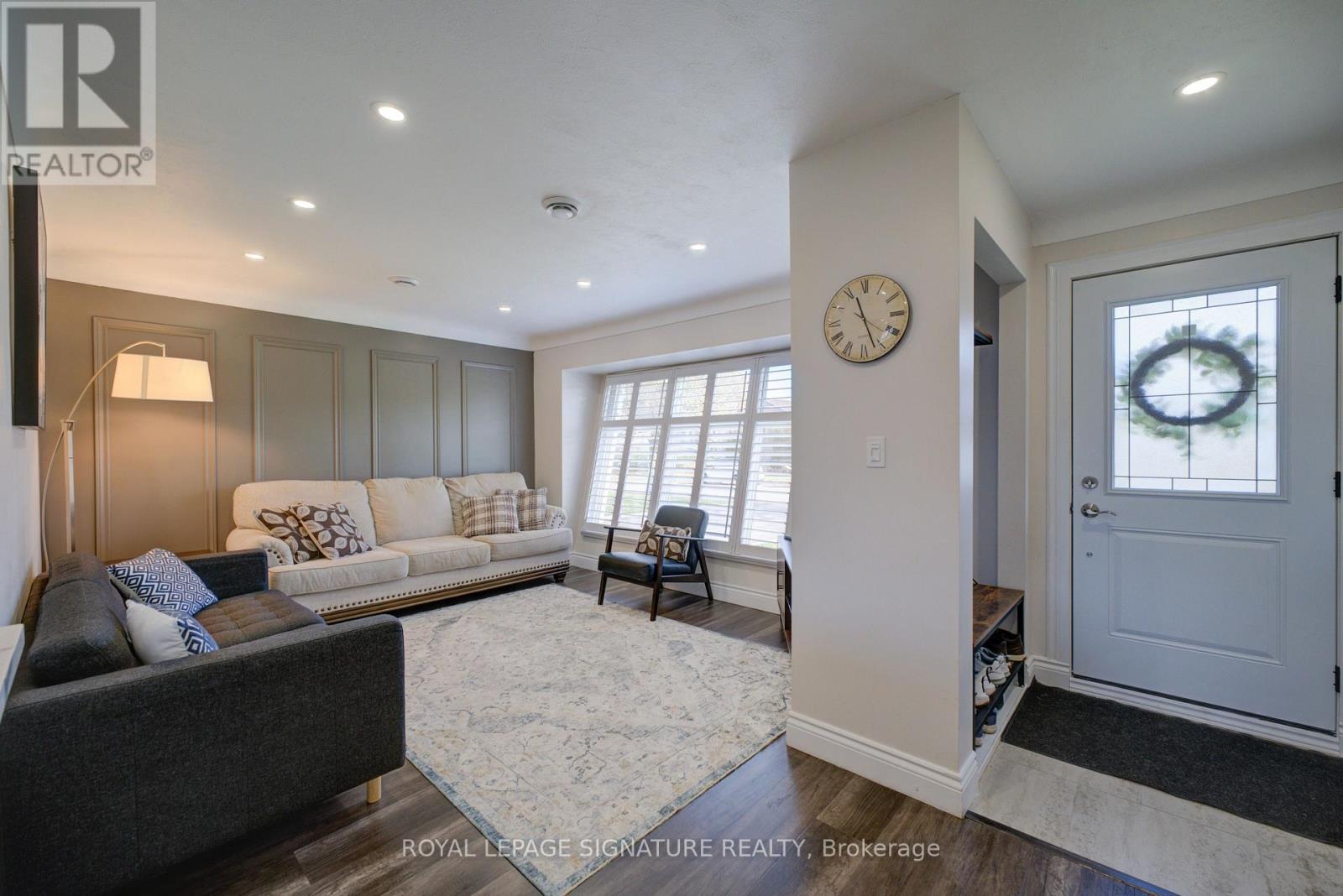 98 Jacobson Avenue W, St. Catharines, Ontario L2T 3A3 - Photo 4 - X12548452