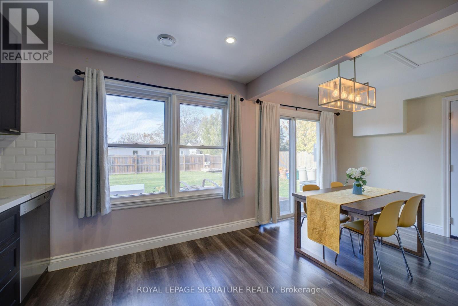 98 Jacobson Avenue W, St. Catharines, Ontario L2T 3A3 - Photo 10 - X12548452