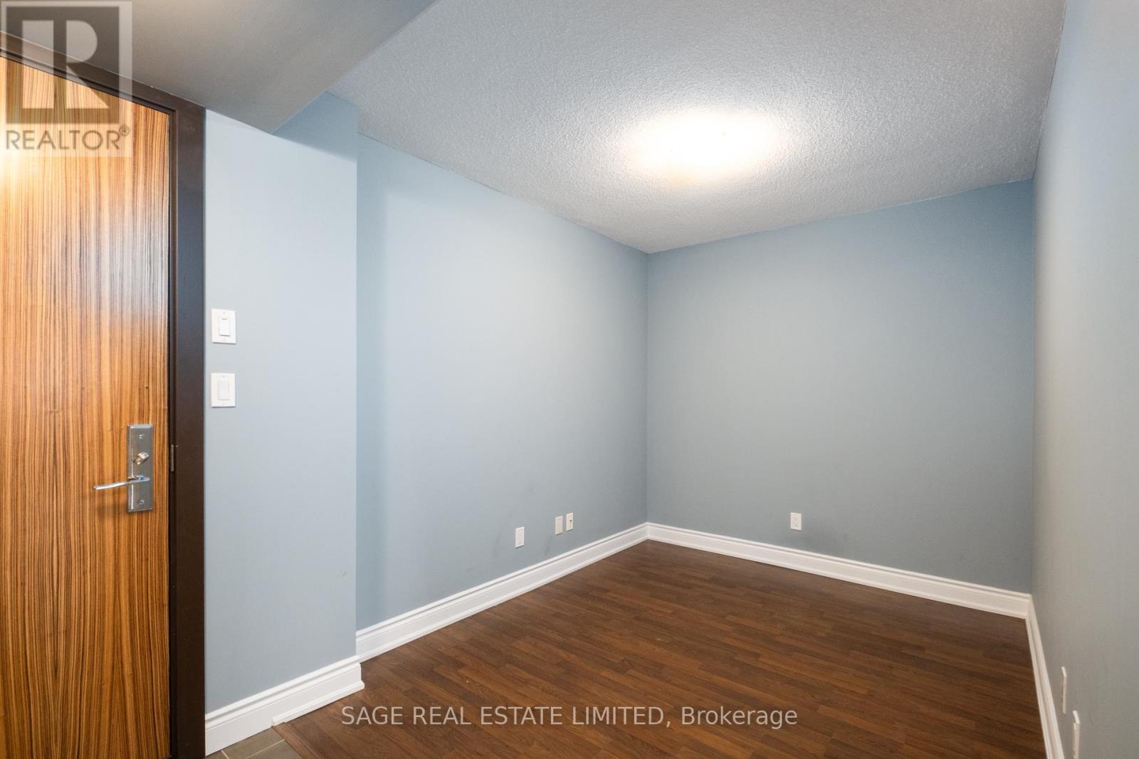 1003 - 60 South Town Centre Boulevard, Markham, Ontario  L6G 0C5 - Photo 5 - N12557274