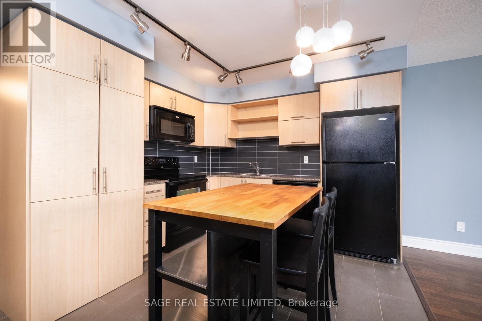 1003 - 60 South Town Centre Boulevard, Markham, Ontario  L6G 0C5 - Photo 8 - N12557274