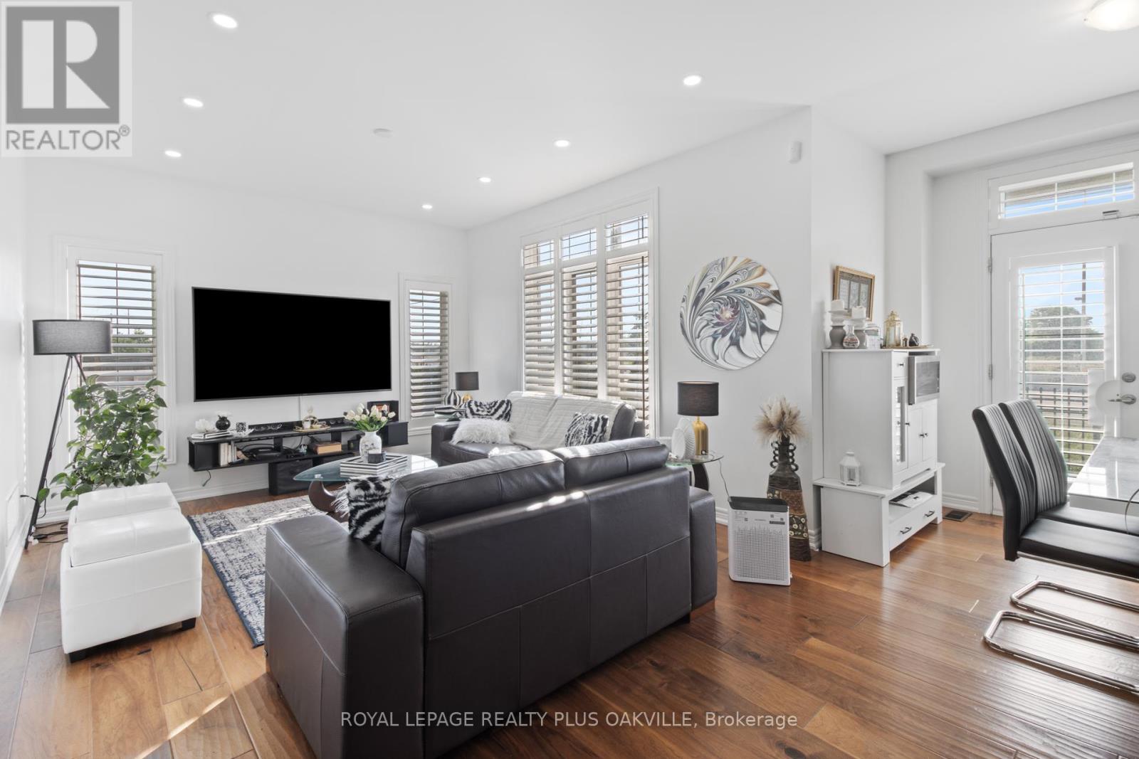 2386 Natasha Circle, Oakville, Ontario  L6M 1P2 - Photo 16 - W12557254