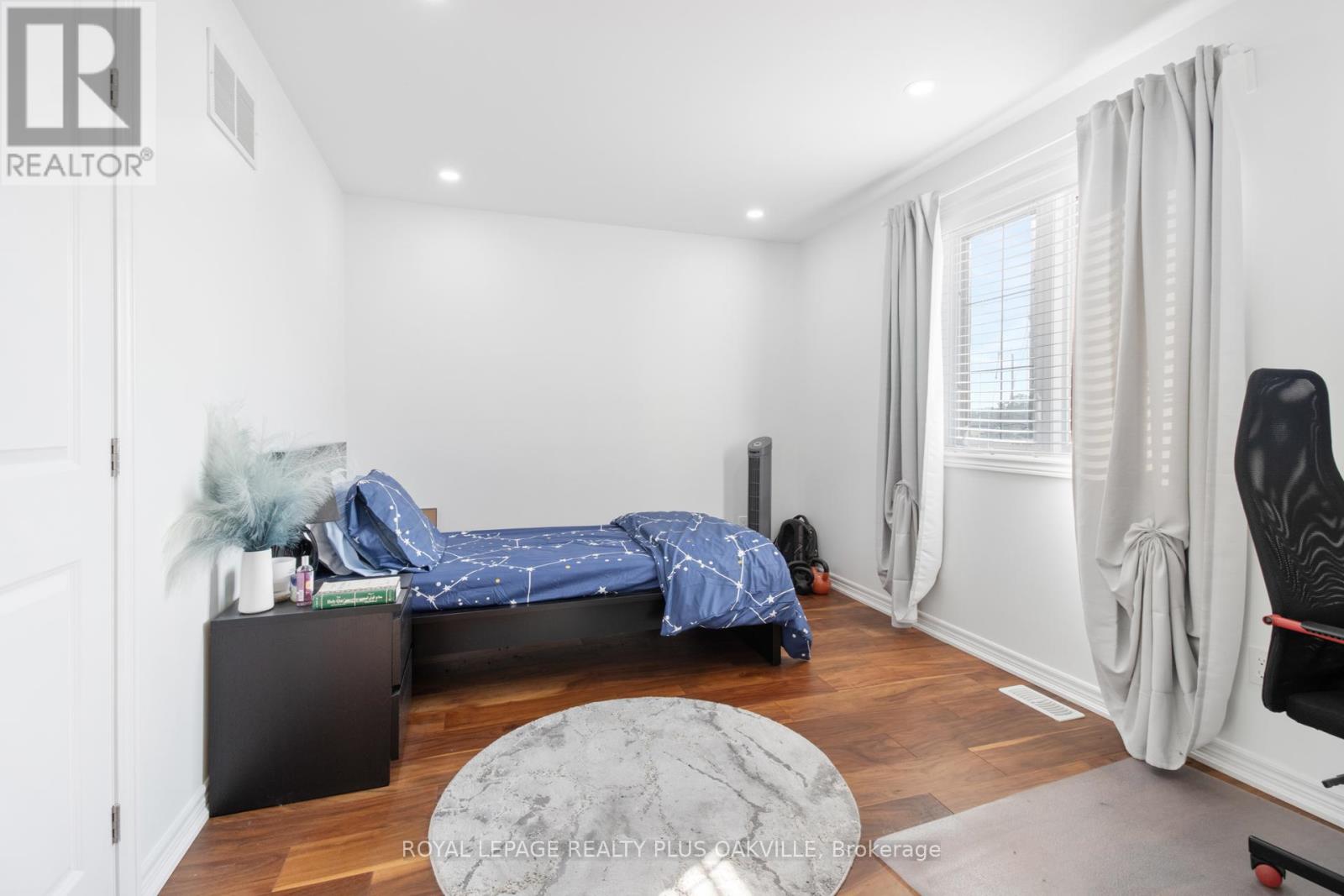 2386 Natasha Circle, Oakville, Ontario  L6M 1P2 - Photo 36 - W12557254