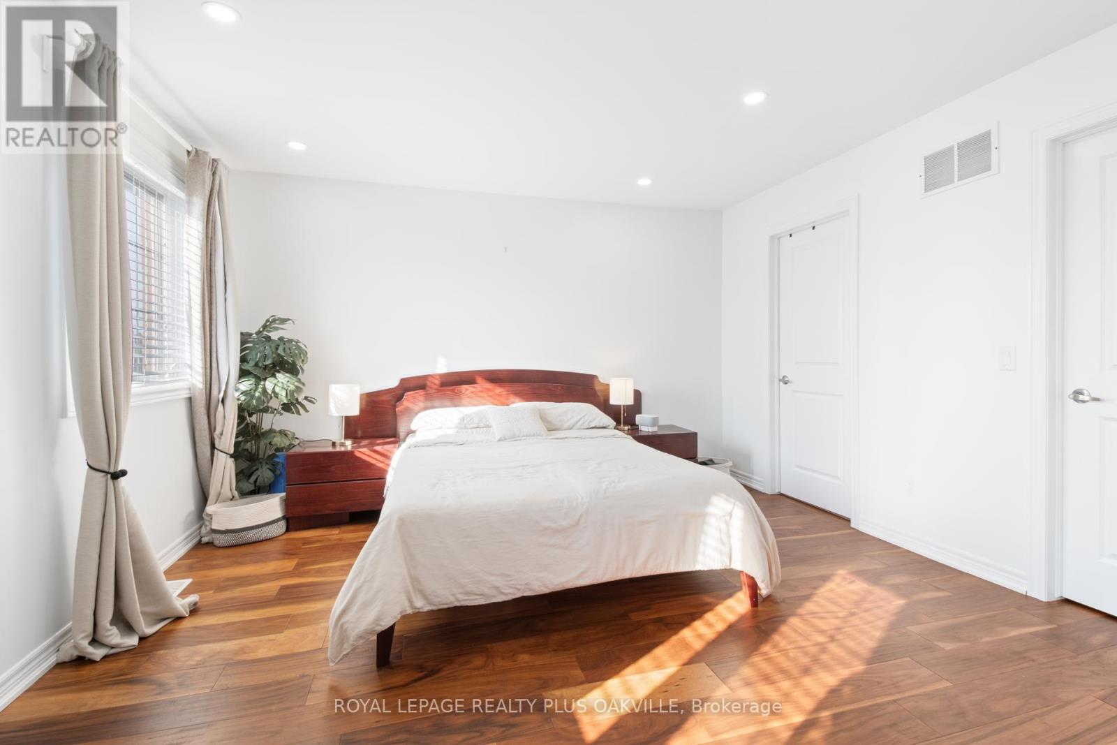 2386 Natasha Circle, Oakville, Ontario  L6M 1P2 - Photo 39 - W12557254