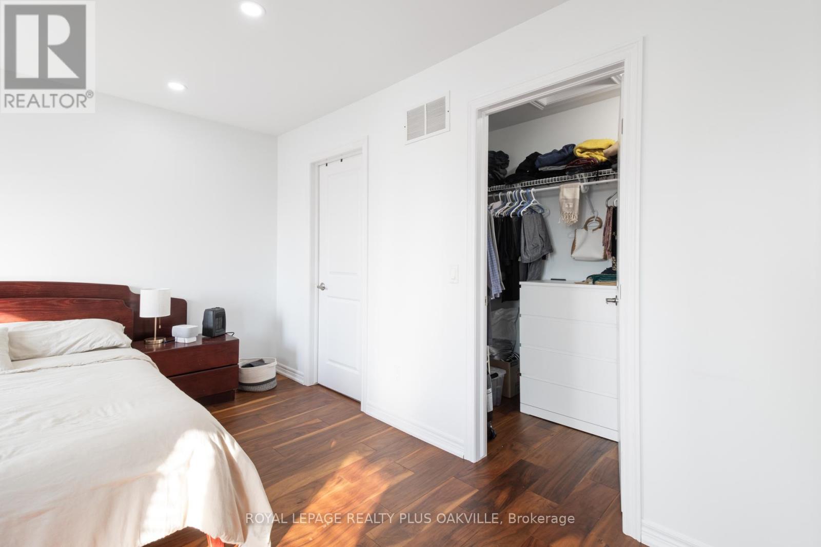 2386 Natasha Circle, Oakville, Ontario  L6M 1P2 - Photo 40 - W12557254