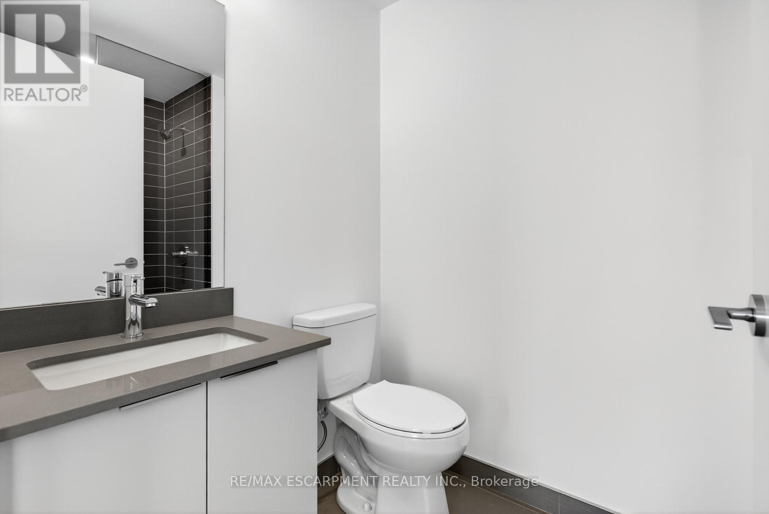 409 - 3071 Trafalgar Road, Oakville, Ontario  L6H 8C6 - Photo 23 - W12557262