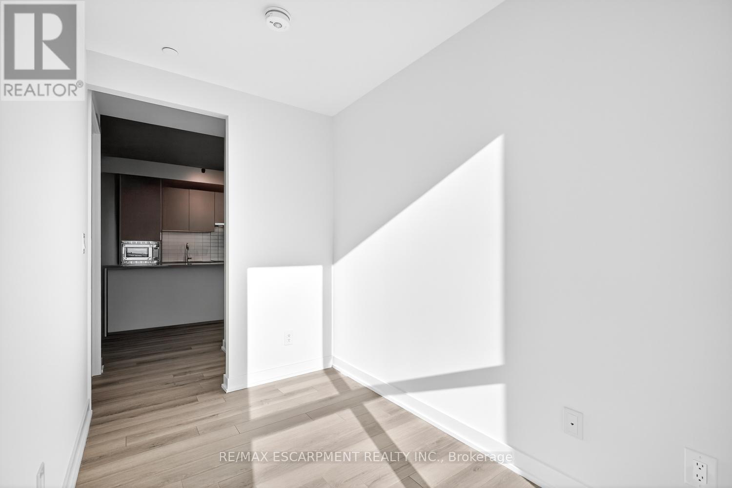 409 - 3071 Trafalgar Road, Oakville, Ontario  L6H 8C6 - Photo 27 - W12557262