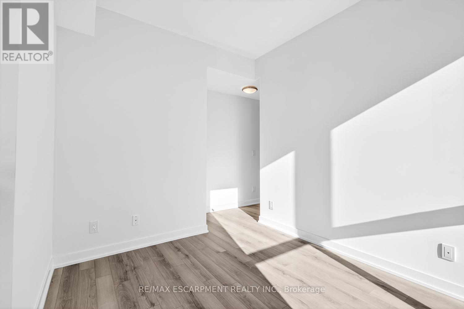 409 - 3071 Trafalgar Road, Oakville, Ontario  L6H 8C6 - Photo 36 - W12557262