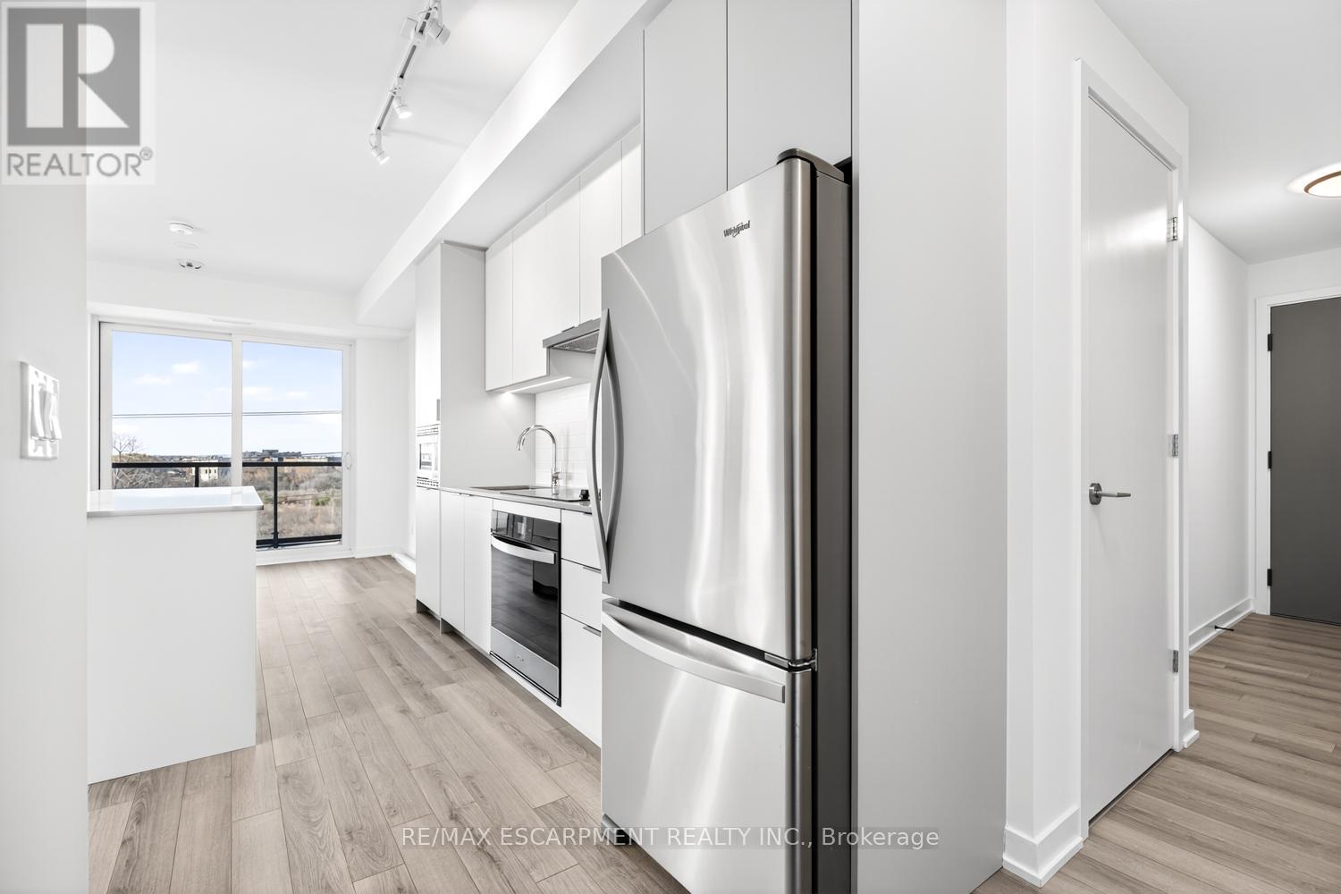 409 - 3071 Trafalgar Road, Oakville, Ontario  L6H 8C6 - Photo 9 - W12557262