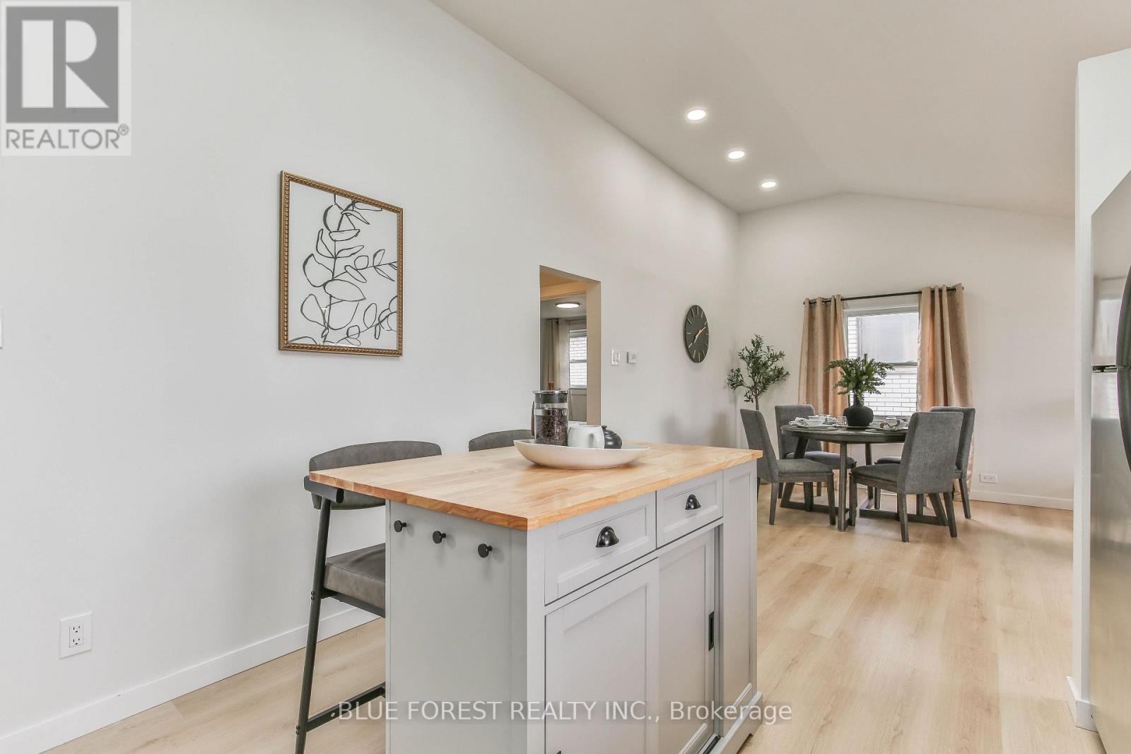 32 Mary Street E, St. Thomas, Ontario  N5R 2V8 - Photo 11 - X12557288