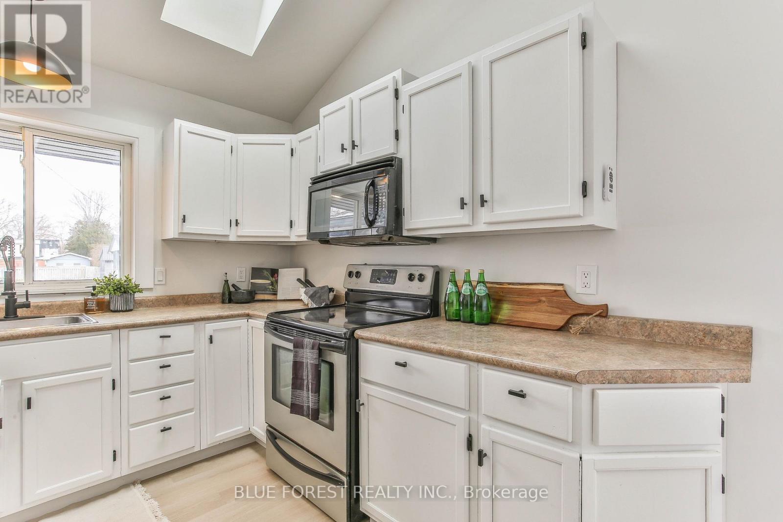 32 Mary Street E, St. Thomas, Ontario  N5R 2V8 - Photo 13 - X12557288