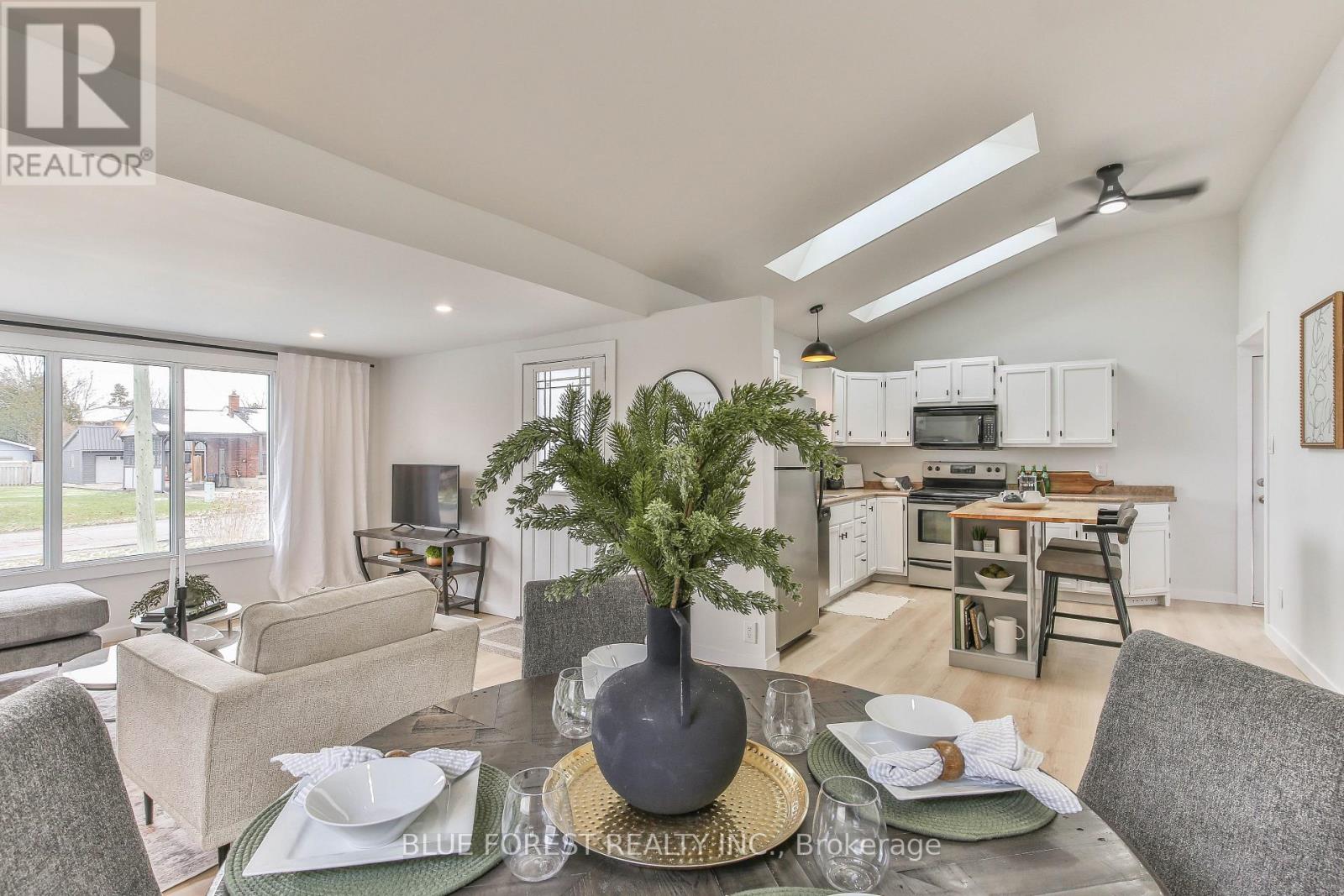 32 Mary Street E, St. Thomas, Ontario  N5R 2V8 - Photo 16 - X12557288