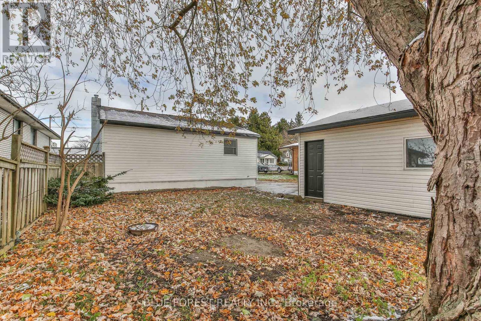 32 Mary Street E, St. Thomas, Ontario  N5R 2V8 - Photo 31 - X12557288