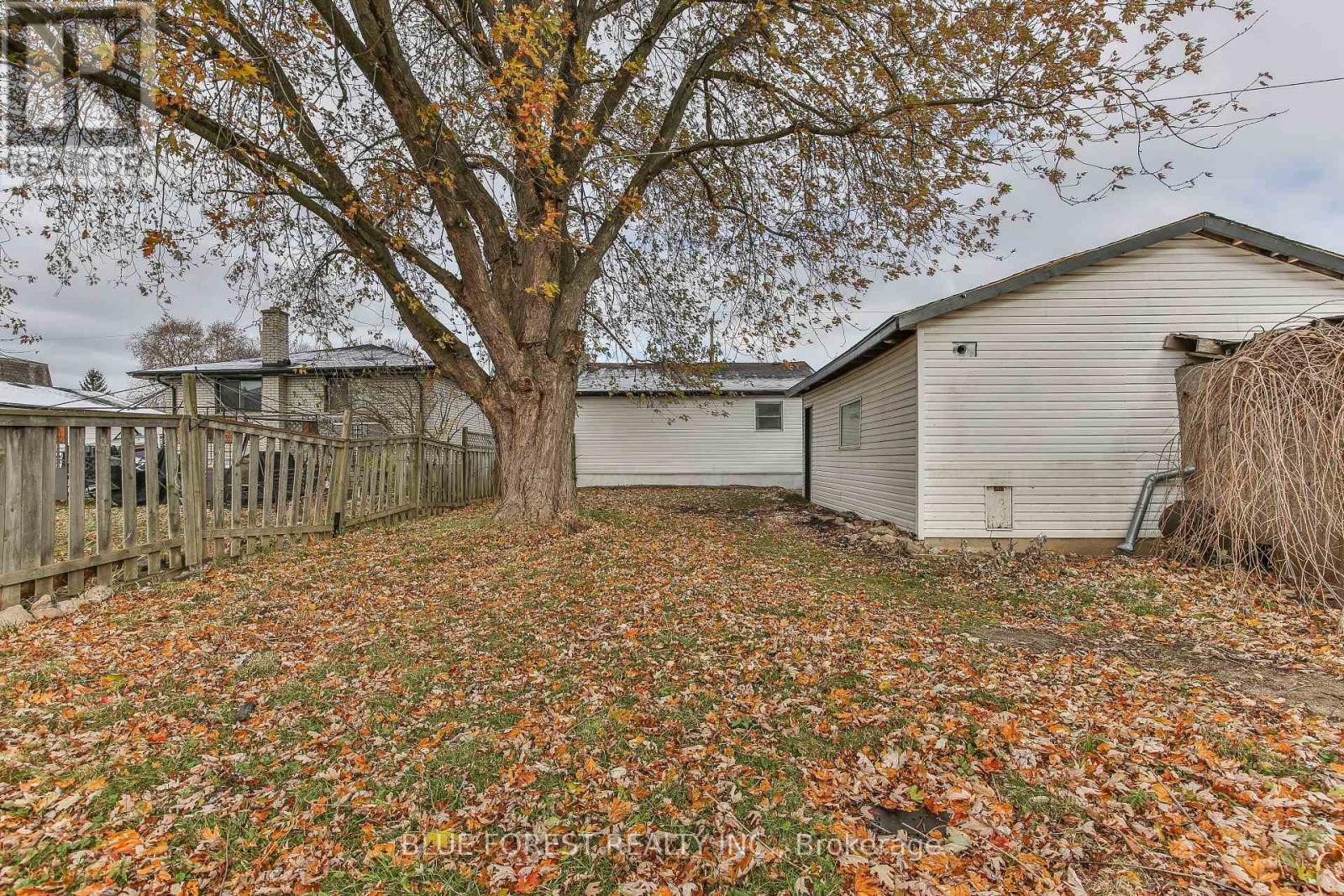 32 Mary Street E, St. Thomas, Ontario  N5R 2V8 - Photo 32 - X12557288