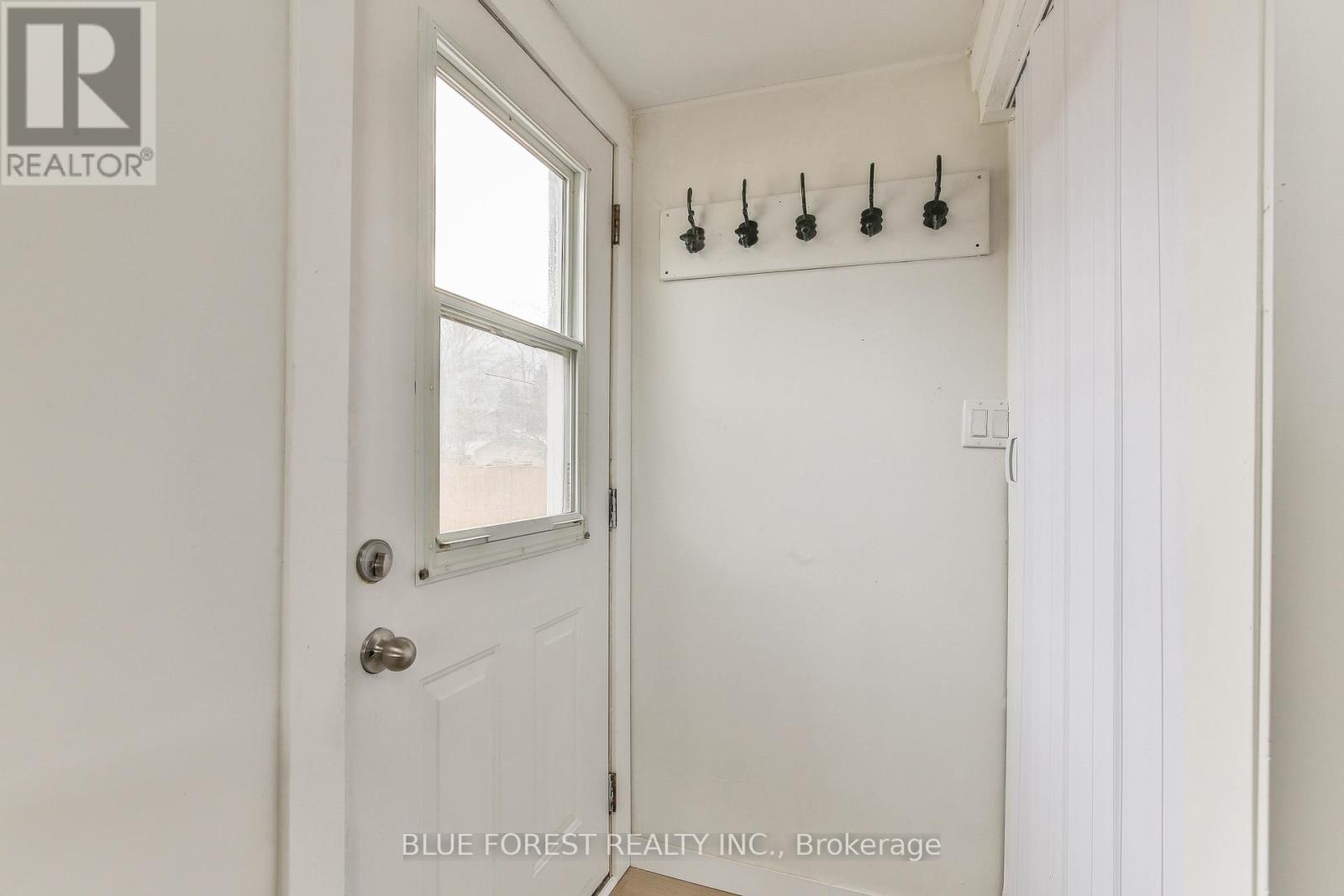 32 Mary Street E, St. Thomas, Ontario  N5R 2V8 - Photo 6 - X12557288