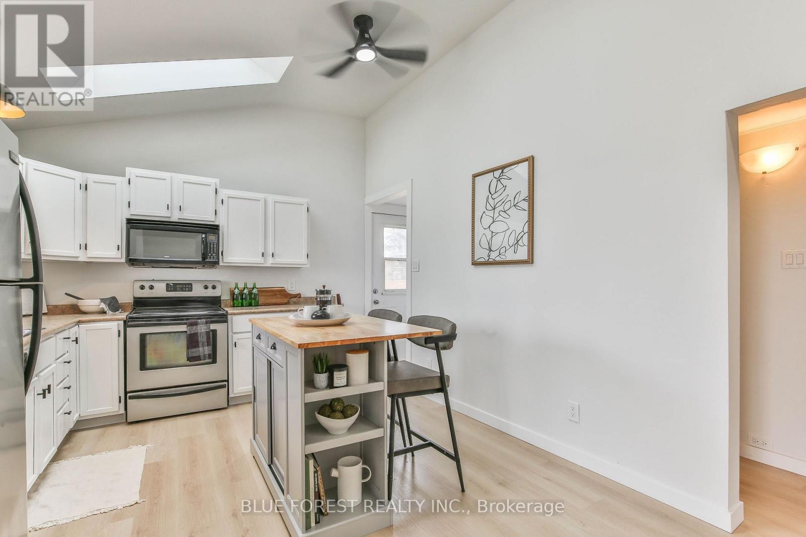 32 Mary Street E, St. Thomas, Ontario  N5R 2V8 - Photo 9 - X12557288