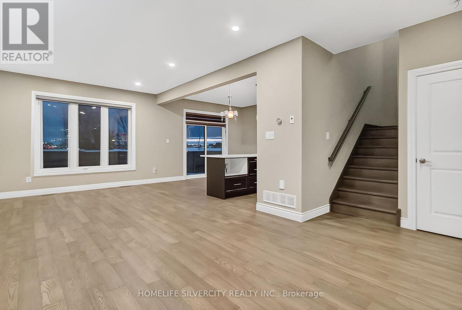 1601 Henrica Avenue, London North, Ontario  N6G 0S8 - Photo 8 - X12557248