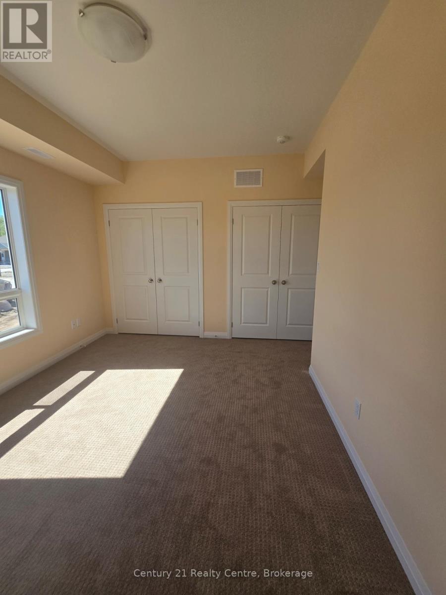 Main Level - 415 Louisa Street, Fort Erie, Ontario  L2A 0H5 - Photo 14 - X12557258