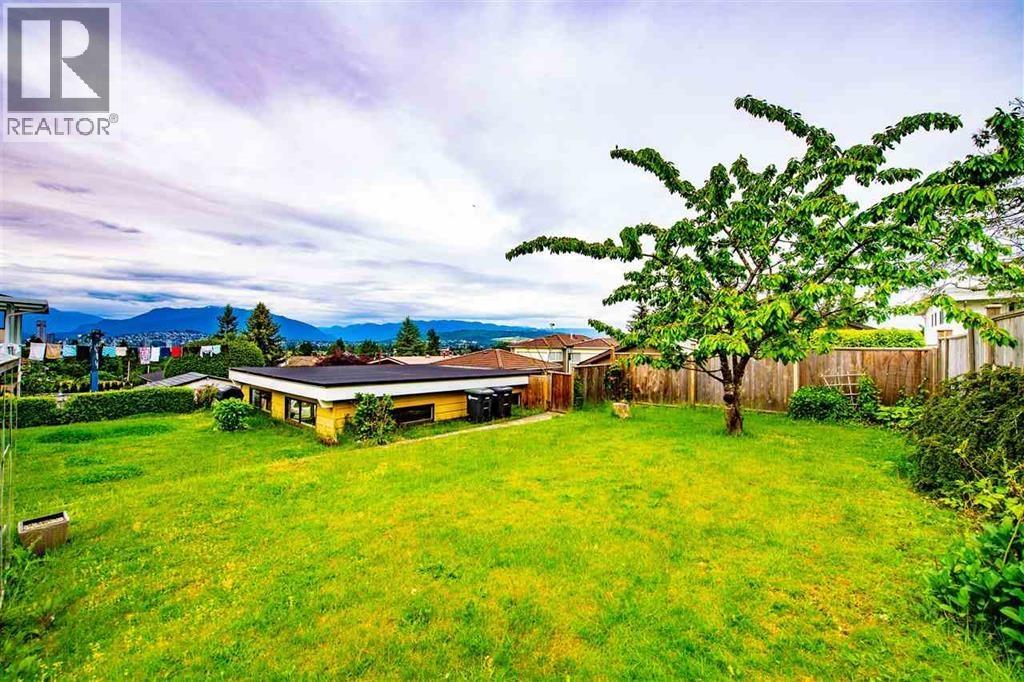 5662 Booth Avenue, Burnaby, British Columbia  V5H 3A7 - Photo 23 - R3068426