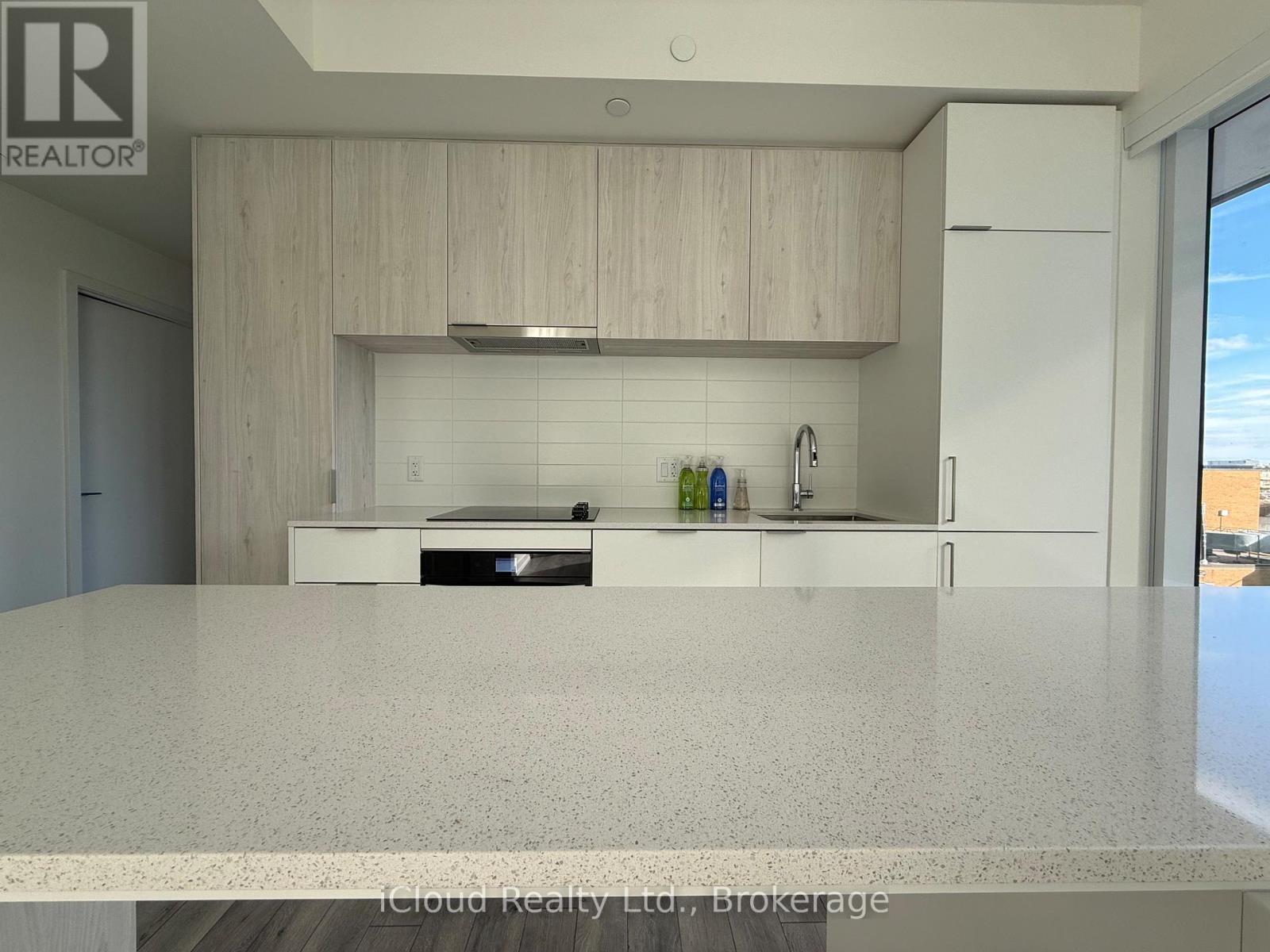 909 - 89 Church Street, Toronto, Ontario  M5C 0B7 - Photo 2 - C12557286