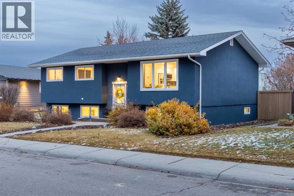 827 Canaveral Crescent Sw, Calgary, Alberta  T2W 1N3 - Photo 48 - A2270166