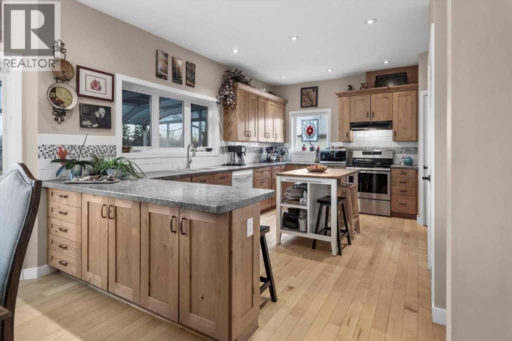 4504 70 Street Nw, Calgary, Alberta  T3B 2K6 - Photo 10 - A2270830