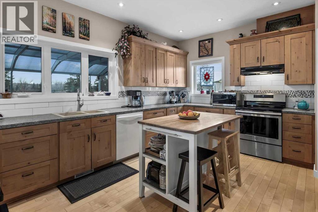 4504 70 Street Nw, Calgary, Alberta  T3B 2K6 - Photo 11 - A2270830